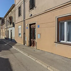 Appartamento Rich, Pola