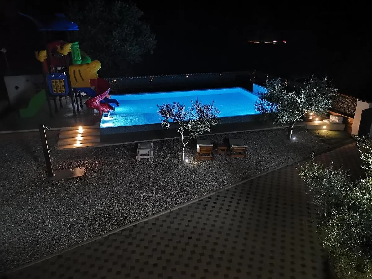 Jacuzi Cottage In The Olive Grove Pula Croatie